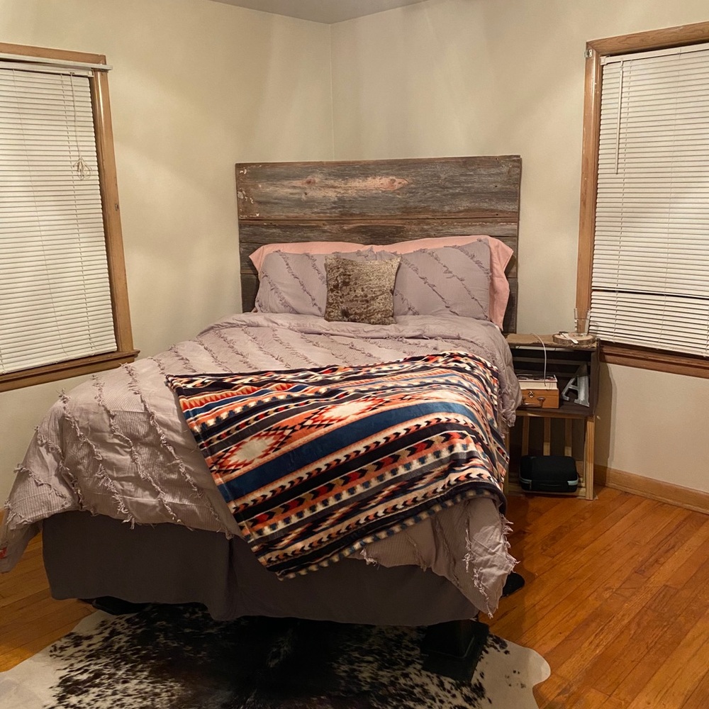 Gray Frayed Comforter